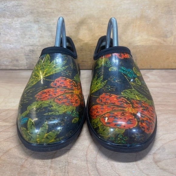 Sloggers WATERPROOF Womens Size 8 Rain Garden Clogs Flower Print Black Green Red - Picture 2 of 8